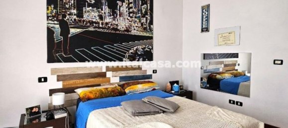 3 Schlafzimmer Wohnung in Mantua, Italy, Nr. 329819 13