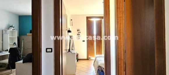 3 Schlafzimmer Wohnung in Mantua, Italy, Nr. 329819 11
