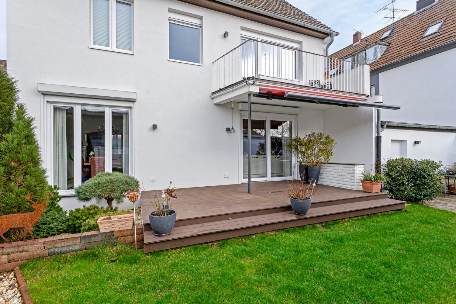 6-Zimmer Haus in Düsseldorf, Germany, Nr. 8023