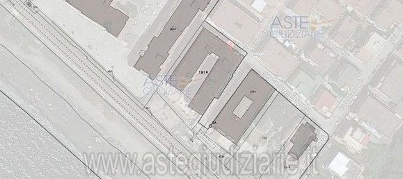 11 rooms Apartment in Portici, Italy No. 12465 11