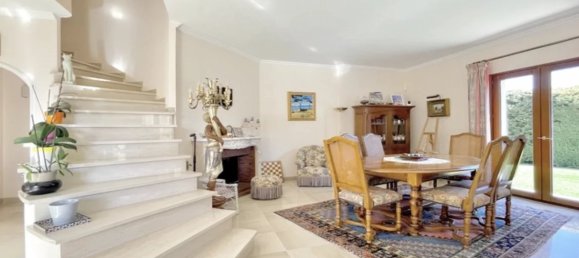 5 bedrooms Villa in Villefranche-sur-Mer, France No. 143 11