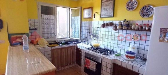 Дом с 7 комнатами в Вероли, Италия № 78192 8