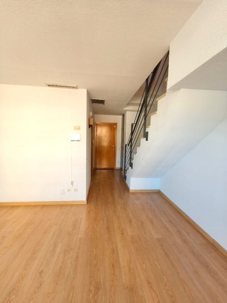 2 bedrooms Duplex in Horta-Guinardo, Spain No. 248732