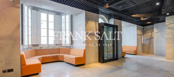Oficina en Sliema, Malta 493 m² No. 13133 8