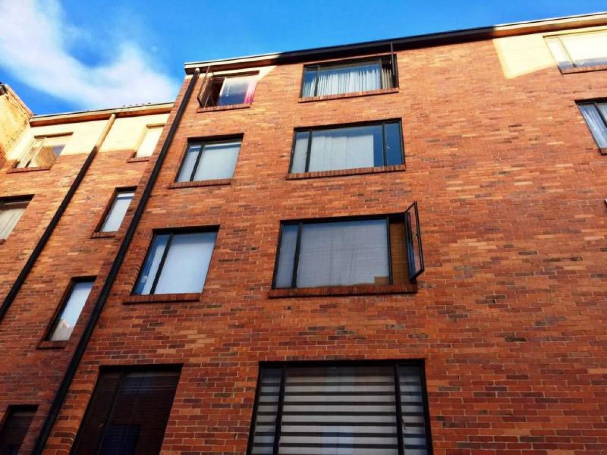 3 bedrooms House in Bogota, Colombia No. 12858