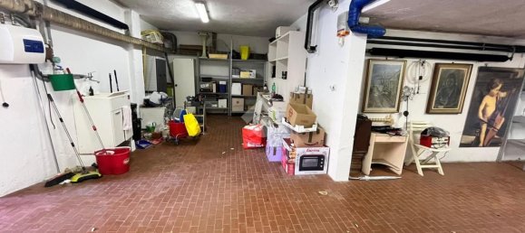 Garage à Torre Boldone, Italy 77m² No. 338641 5