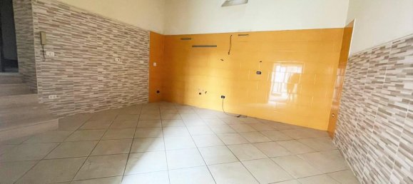 3-Zimmer Wohnung in Caserta, Italy, Nr. 171945 5