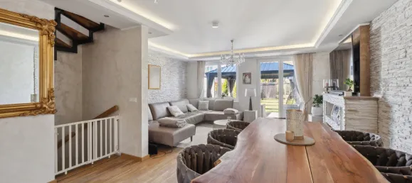 3 bedrooms Townhouse in Lichterfelde, Germany No. 112748 2