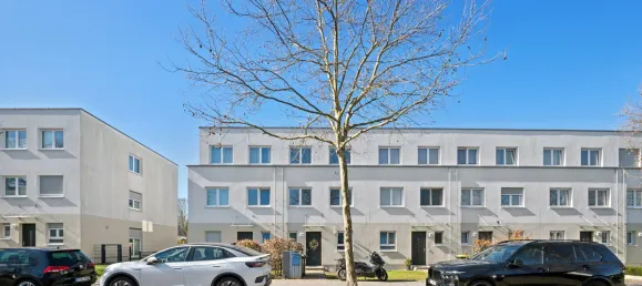 3 bedrooms Townhouse in Lichterfelde, Germany No. 112748 3