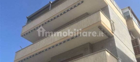 5 rooms Apartment in Rome, Italy No. 295565 7