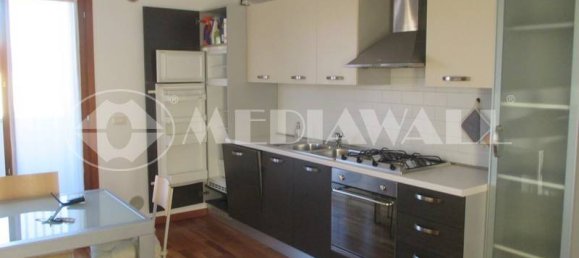 2 bedrooms Apartment in Pordenone, Italy No. 96104 3