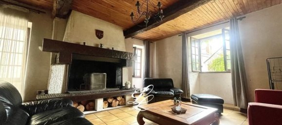 4 bedrooms Castles in Coueron, France No. 343097 3