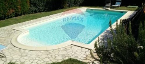 Villa de 5 habitaciónes en Coriano, Italy No. 3518 16