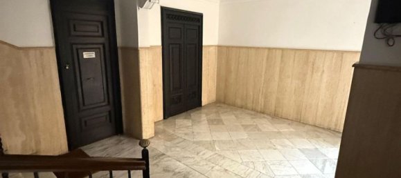 5 rooms Apartment in Naples, Italy No. 31510 93