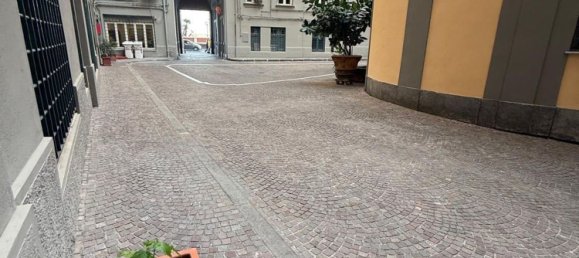 5 rooms Apartment in Naples, Italy No. 31510 100