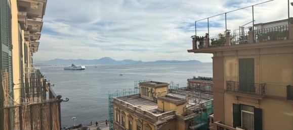 5 rooms Apartment in Naples, Italy No. 31510 82