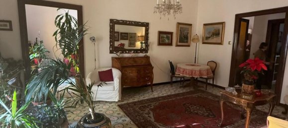 5 rooms Apartment in Naples, Italy No. 31510 40