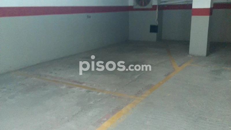  Garage in Lleida, Spain No. 218008