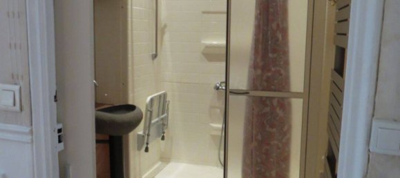 2 chambres Appartement à Marseille, France No. 334516 5