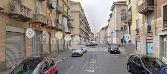 2 bedrooms Apartment in Turin, Italy No. 196879 17