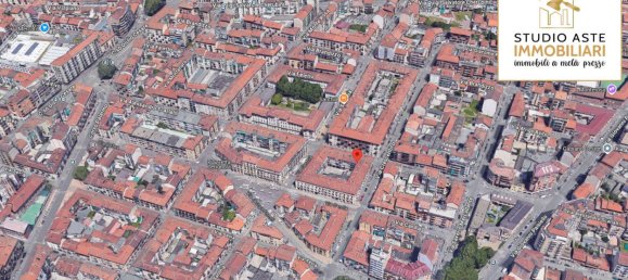 2 bedrooms Apartment in Turin, Italy No. 196879 18