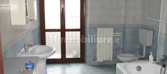 2 bedrooms Apartment in Turin, Italy No. 196879 30