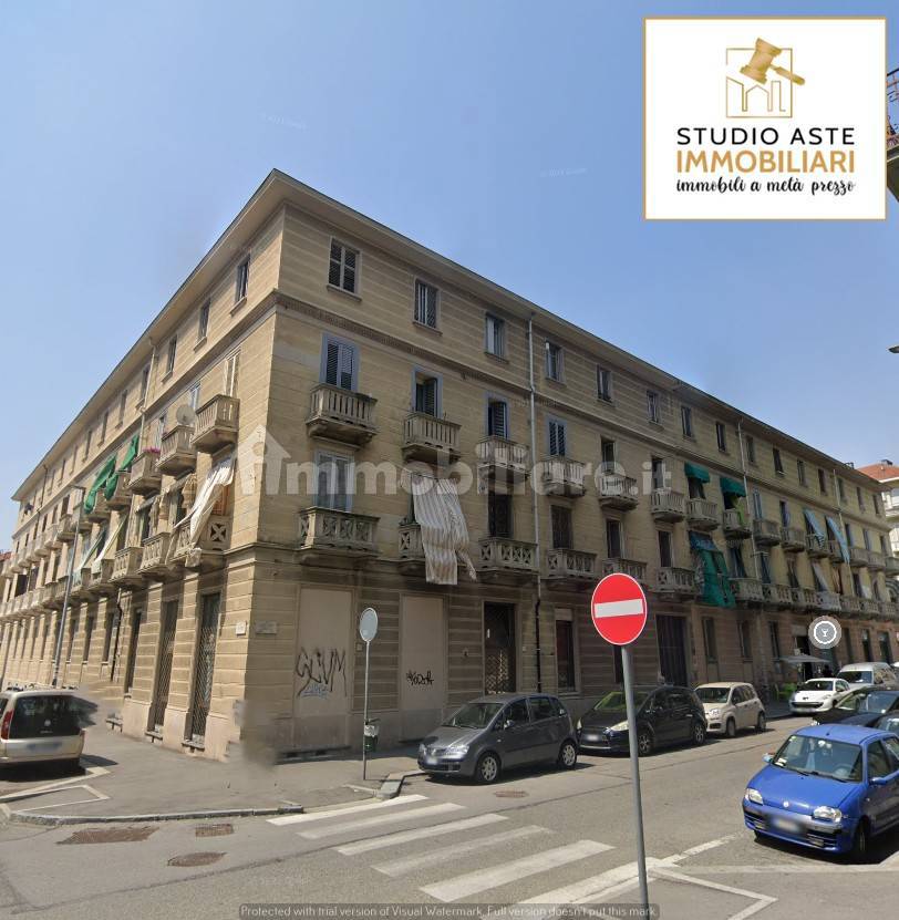 2 bedrooms Apartment in Turin, Italy No. 196879