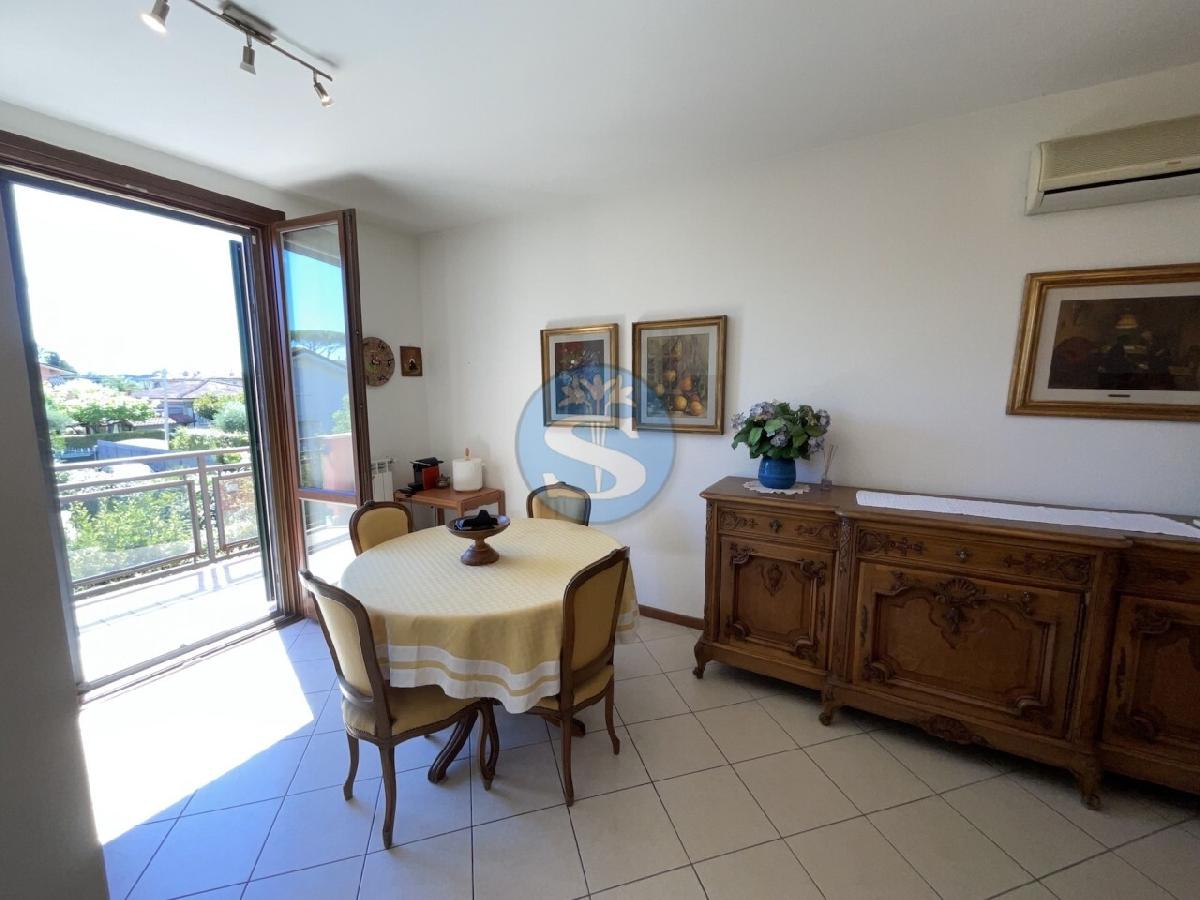 3 bedrooms Apartment in Pietrasanta, Italy No. 233380
