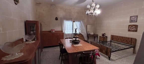 4 غرف نوم منزل في Xaghra, Malta رقم 2725 6