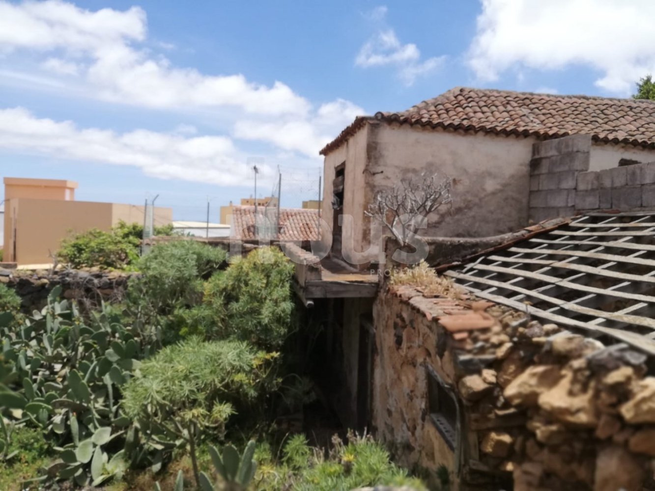 Дом с 3 спальнями в Арона, Испания № 16157