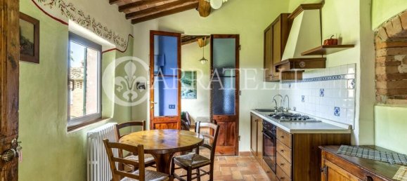 9 bedrooms Land in Siena, Italy No. 163449 7