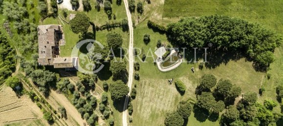 9 bedrooms Land in Siena, Italy No. 163449 26