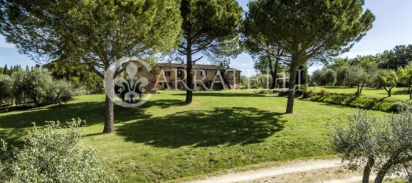 9 bedrooms Land in Siena, Italy No. 163449 23