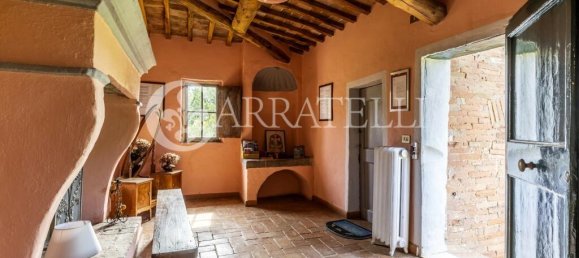 9 bedrooms Land in Siena, Italy No. 163449 5