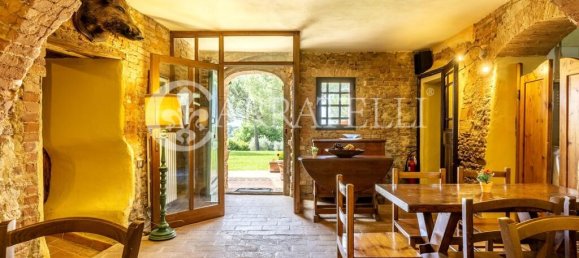 9 bedrooms Land in Siena, Italy No. 163449 11