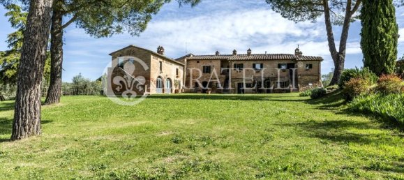 9 bedrooms Land in Siena, Italy No. 163449 21