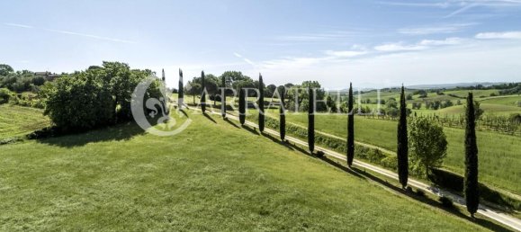 9 bedrooms Land in Siena, Italy No. 163449 19
