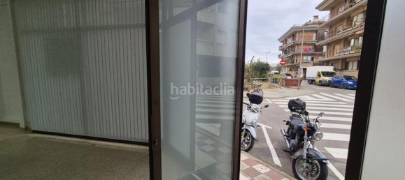 220m² Commercial property in Pineda de Mar, Spain No. 115358 9