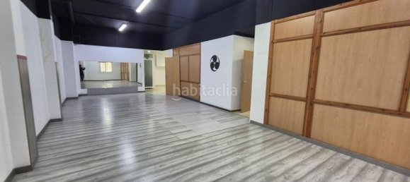 220m² Commercial property in Pineda de Mar, Spain No. 115358 5