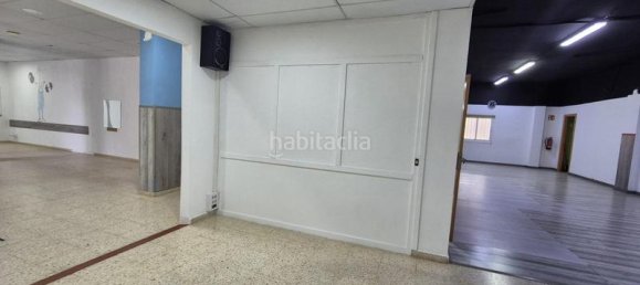 220m² Commercial property in Pineda de Mar, Spain No. 115358 3