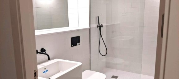 2 Schlafzimmer Wohnung in Ciutat Vella, Spain, Nr. 78959 13