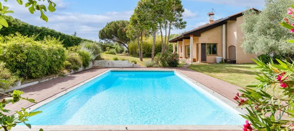 Casa de 3 dormitorios en Muret, France No. 292404 2