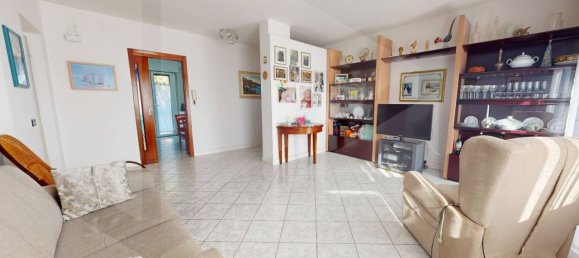 4-Zimmer Wohnung in Casalnuovo di Napoli, Italy, Nr. 21087 4