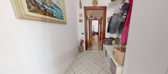 4-Zimmer Wohnung in Casalnuovo di Napoli, Italy, Nr. 21087 12