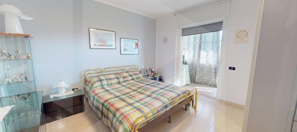 4-Zimmer Wohnung in Casalnuovo di Napoli, Italy, Nr. 21087 17