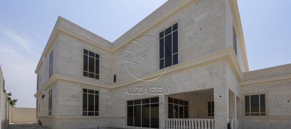 9 bedrooms Villa in Shakhbout City, UAE No. 29668 3