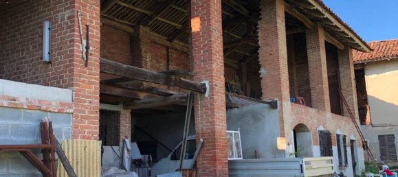 Casa de 13 habitaciónes en Montiglio Monferrato, Italy No. 125142 4