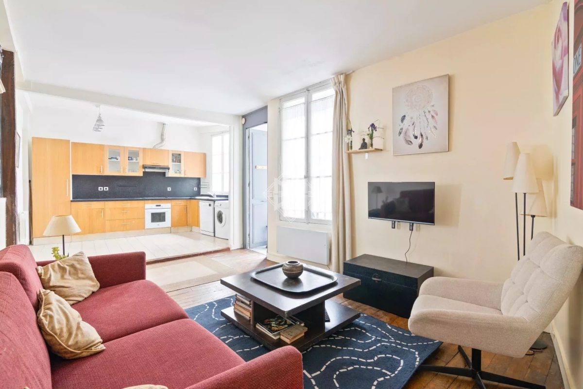 2 bedrooms Apartment in Paris, France No. 294174