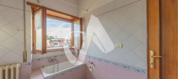 4 chambres Appartement à Rome, Italy No. 325096 8