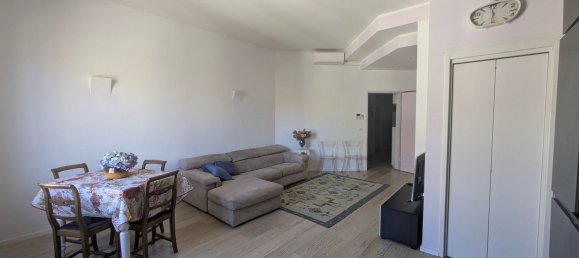 3غرفة شقة في Genoa, Italy رقم 192342 4